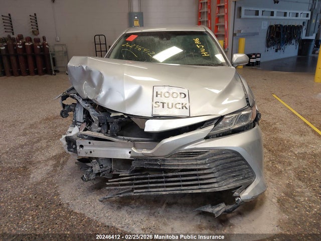 4T1B11HK0JU505561 Toyota CAMRY LE