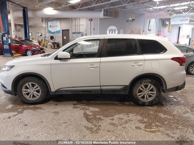Mitsubishi Outlander Es 2019 JA4AZ2A36KZ605311 Image 14