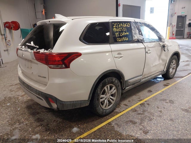 Mitsubishi Outlander Es 2019 JA4AZ2A36KZ605311 Image 4