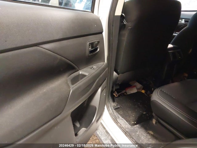 Mitsubishi Outlander Es 2019 JA4AZ2A36KZ605311 Image 8