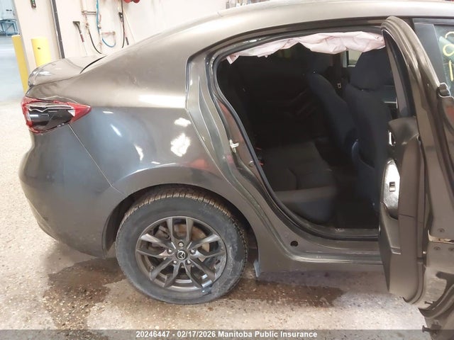 3MZBN1W34JM254095 Mazda Mazda3 Gt Sky