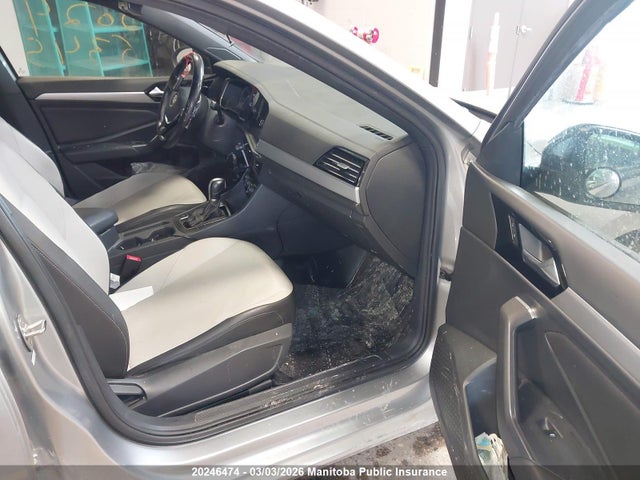 3VWE57BU5KM179326 Volkswagen Jetta 1.4 Tsi