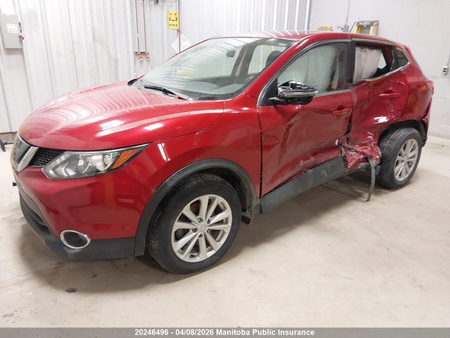 JN1BJ1CR9JW292397 Nissan Qashqai Sv