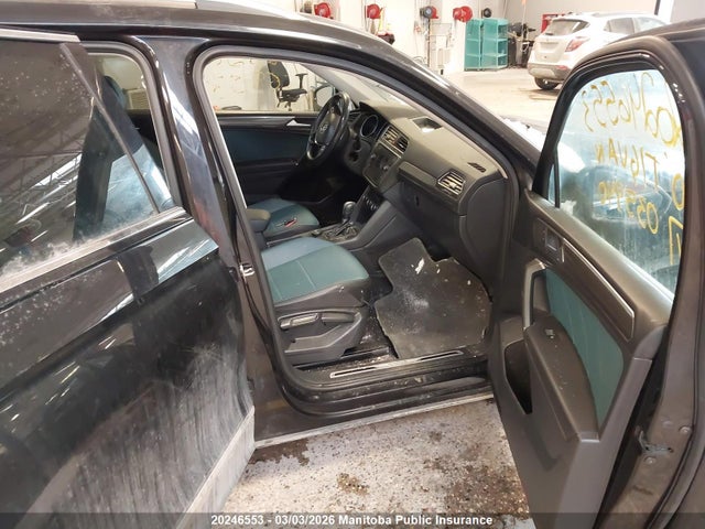 3VV2B7AX9LM035940 Volkswagen Tiguan Comfortline 2.0 Tsi