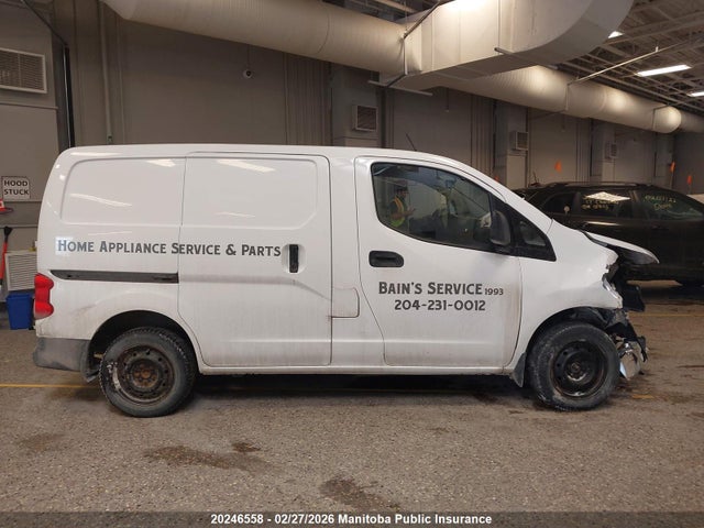 3N6CM0KN8FK692792 Nissan Nv 200 S Cargo Van