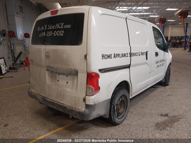 3N6CM0KN8FK692792 Nissan Nv 200 S Cargo Van