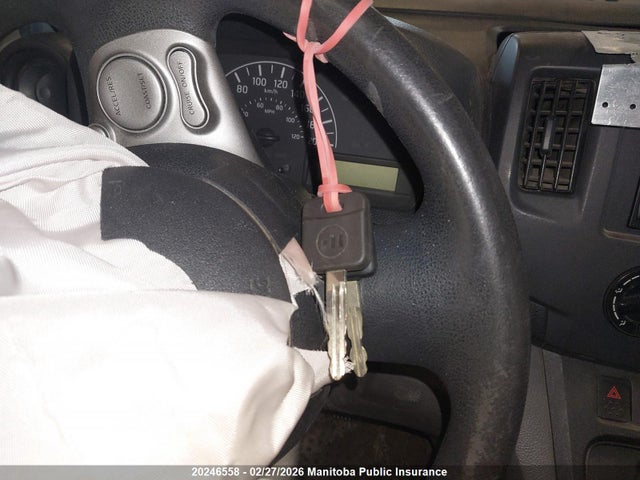 3N6CM0KN8FK692792 Nissan Nv 200 S Cargo Van