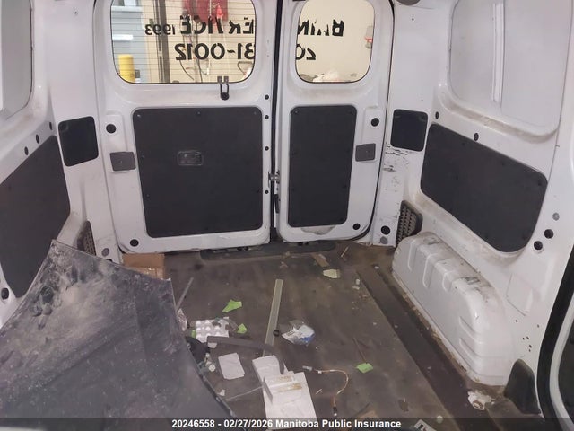 3N6CM0KN8FK692792 Nissan Nv 200 S Cargo Van