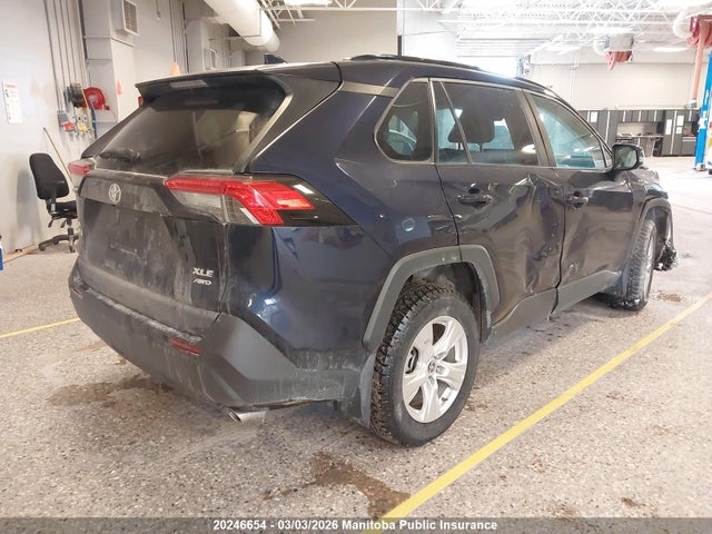 2T3R1RFV6MW176452 Toyota Rav4 Xle