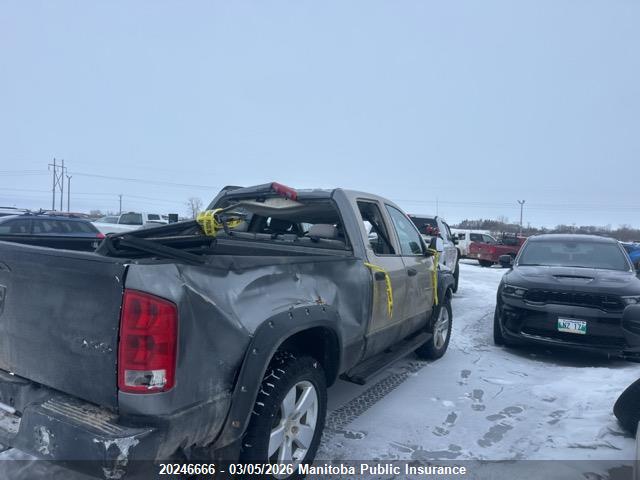 20246666 :رقم المزاد ، 1D7HU18236S587185 vin ، 2006 Dodge Ram 1500 Laramie Slt Quad Cab مزاد بيع
