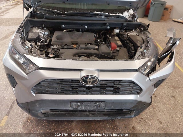 20246704 :رقم المزاد ، 2T3B1RFV2RC475656 vin ، 2024 Toyota Rav4 Le مزاد بيع