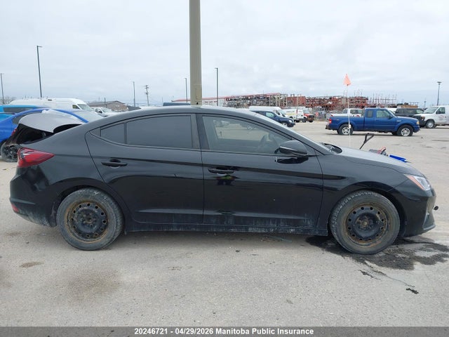 2020 Hyundai Elantra Essential მანქანა იყიდება აუქციონზე, vin: KMHD84LF0LU994370, აუქციონის ნომერი: 20246721