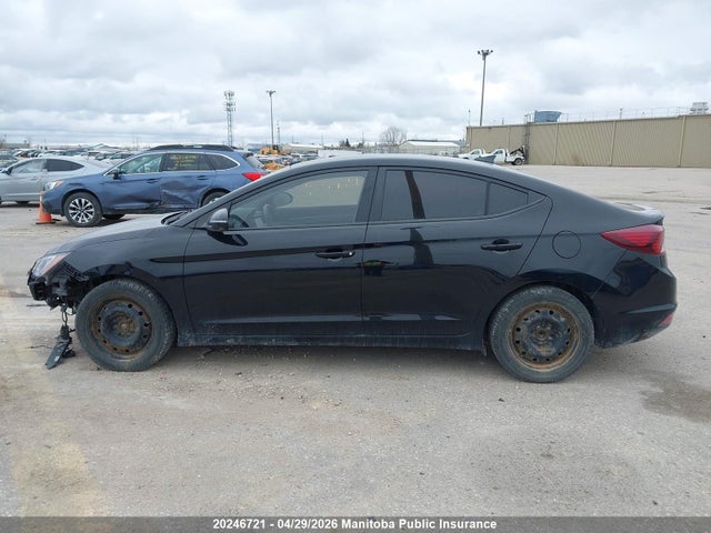 2020 Hyundai Elantra Essential მანქანა იყიდება აუქციონზე, vin: KMHD84LF0LU994370, აუქციონის ნომერი: 20246721