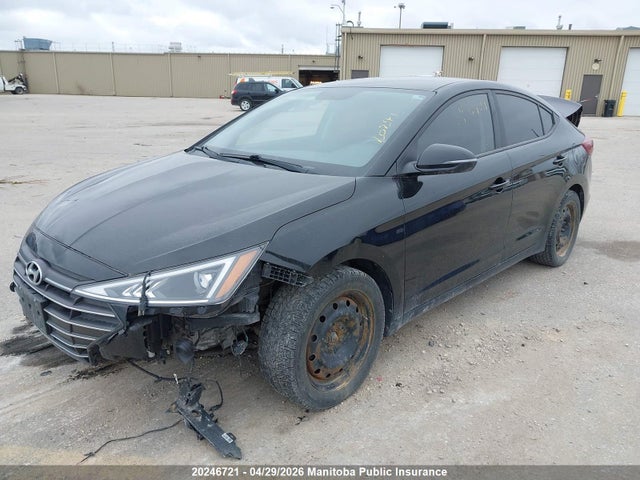 2020 Hyundai Elantra Essential მანქანა იყიდება აუქციონზე, vin: KMHD84LF0LU994370, აუქციონის ნომერი: 20246721