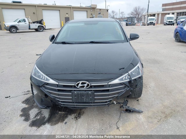 2020 Hyundai Elantra Essential მანქანა იყიდება აუქციონზე, vin: KMHD84LF0LU994370, აუქციონის ნომერი: 20246721