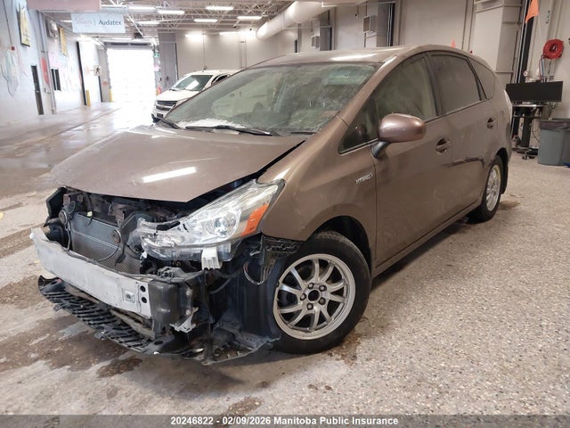 JTDZN3EU5GJ041864 Toyota PRIUS V