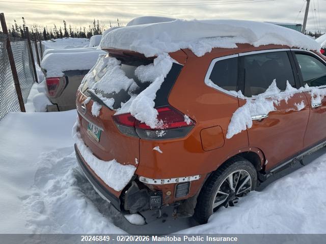 5N1AT2MV4HC877545 Nissan Rogue Sl