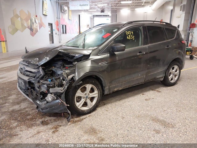 1FMCU9HD5JUA37760 Ford ESCAPE SEL