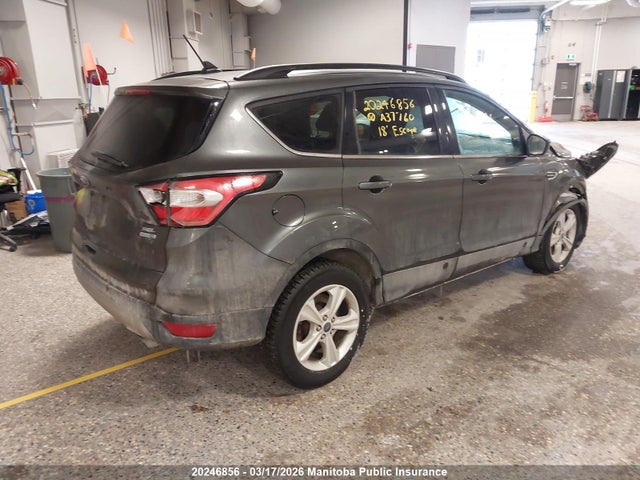 1FMCU9HD5JUA37760 Ford ESCAPE SEL