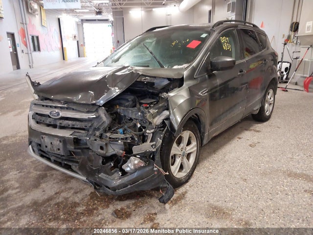 1FMCU9HD5JUA37760 Ford ESCAPE SEL