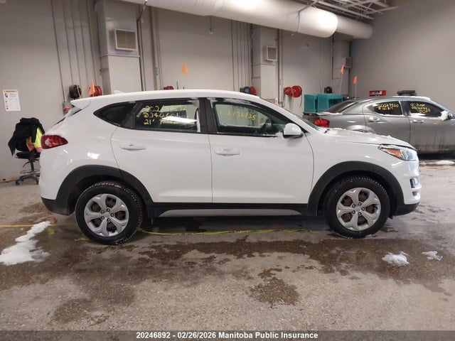 KM8J23A49MU340601 Hyundai Tucson Essential