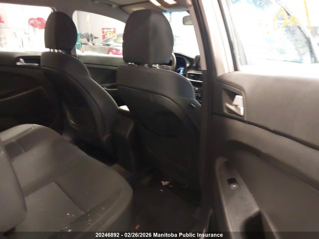 KM8J23A49MU340601 Hyundai Tucson Essential