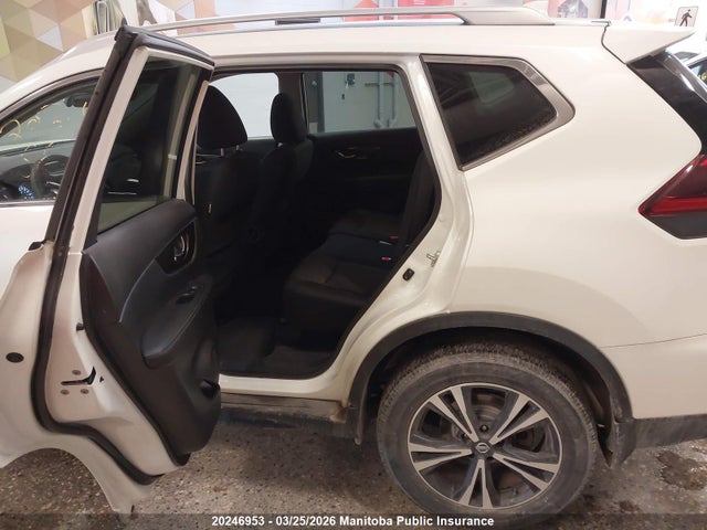 20246953 :رقم المزاد ، 5N1AT2MV5LC722950 vin ، 2020 Nissan Rogue Sv مزاد بيع