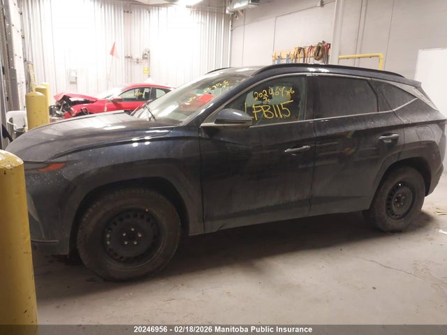 KM8JCCA1XPU114705 Hyundai Tucson Ultimate Hybrid