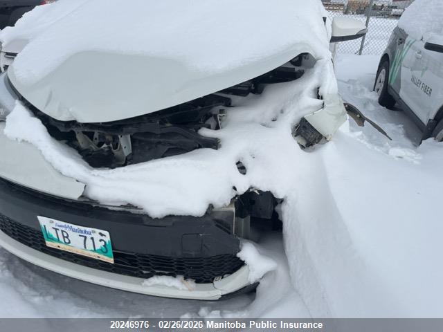 JTNKHMBX8M1127867 Toyota C-hr Xle Premium