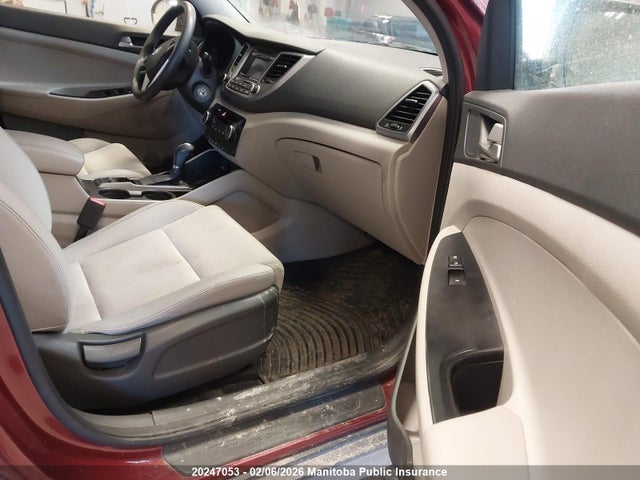 KM8J2CA46HU574863 Hyundai Tucson
