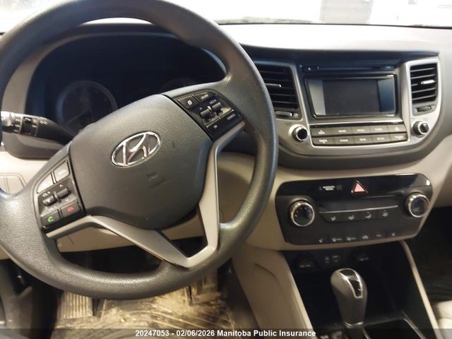 KM8J2CA46HU574863 Hyundai Tucson