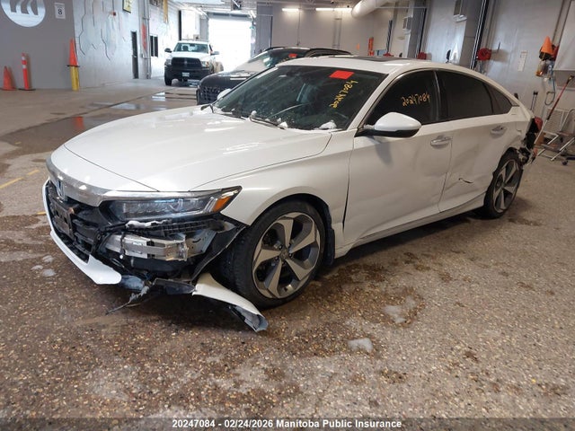 1HGCV1F99JA808452 Honda Accord Touring