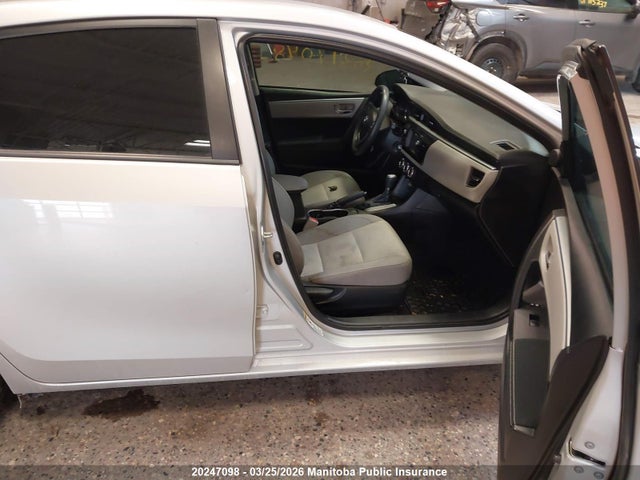20247098 :رقم المزاد ، 2T1BURHEXFC278825 vin ، 2015 Toyota Corolla Le مزاد بيع
