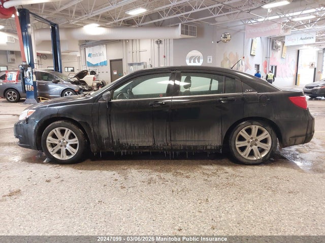 Продажа на аукционе авто 2013 Chrysler 200 Touring, vin: 1C3CCBBB7DN611641, номер лота: 20247099