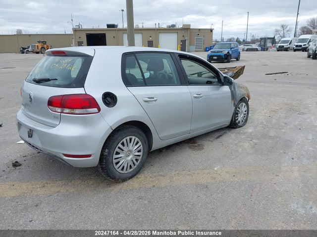 20247164 :رقم المزاد ، WVWDA7AJ2BW217371 vin ، 2011 Volkswagen Golf 2.5 مزاد بيع