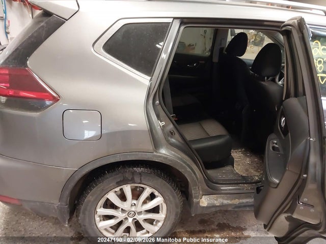 5N1AT2MV2JC766496 Nissan Rogue Midnight