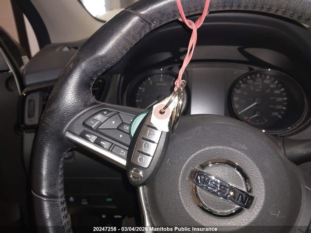 JN1BJ1CR3HW102992 Nissan Qashqai Sv
