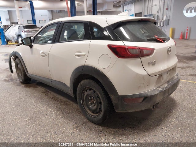 JM1DKFC7XM1512050 Mazda Cx-3 Gs