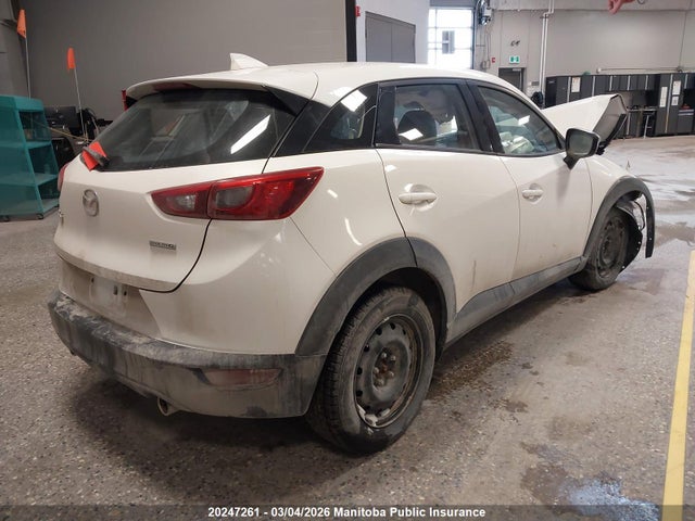JM1DKFC7XM1512050 Mazda Cx-3 Gs