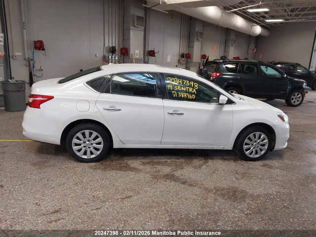 3N1AB7AP9KY388960 Nissan Sentra 1.8 Sv
