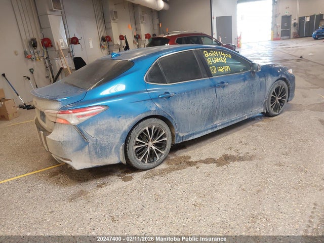 4T1B11HK7JU122409 Toyota CAMRY SE