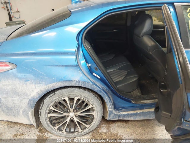 4T1B11HK7JU122409 Toyota CAMRY SE