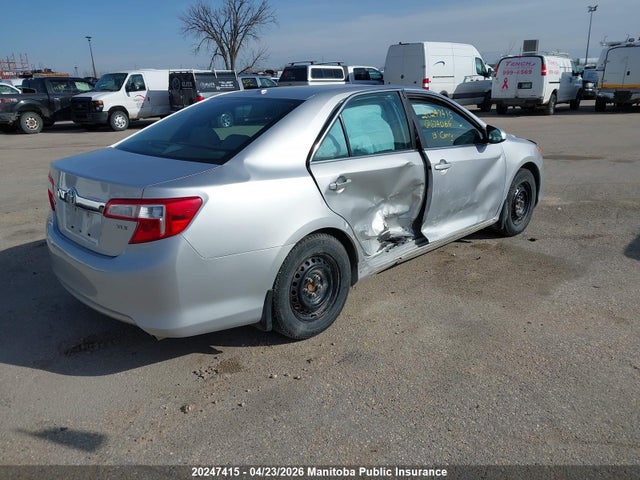 2013 Toyota Camry Xle მანქანა იყიდება აუქციონზე, vin: 4T1BF1FK0DU674066, აუქციონის ნომერი: 20247415