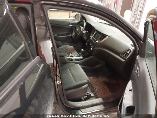 KM8J3CA42HU471162 Hyundai Tucson