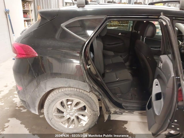 KM8J3CA42HU471162 Hyundai Tucson