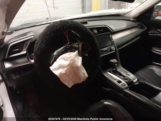 2HGFC1F95JH102387 Honda Civic Touring