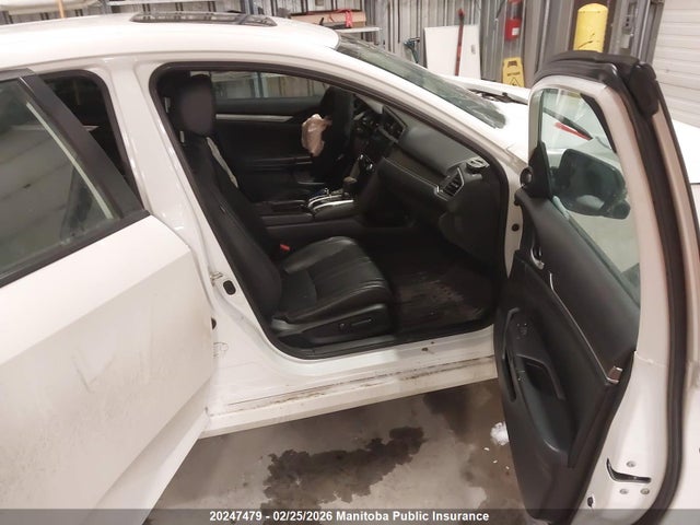 2HGFC1F95JH102387 Honda Civic Touring