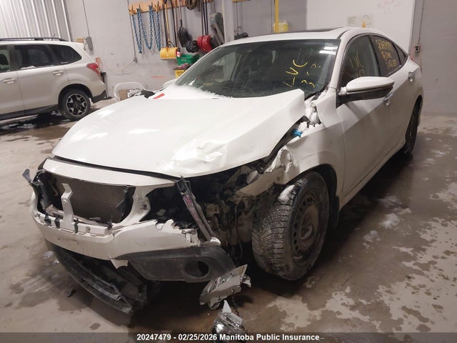 2HGFC1F95JH102387 Honda Civic Touring