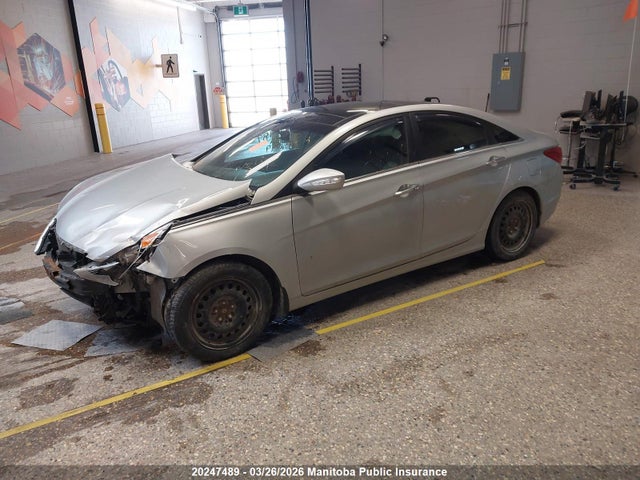 20247489 :رقم المزاد ، 5NPEC4AB2CH432049 vin ، 2012 Hyundai Sonata 2.0t Limited مزاد بيع