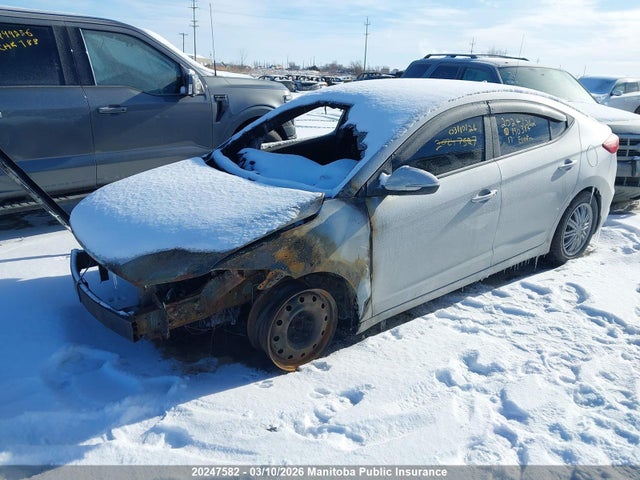 KMHD84LF2HU190384 Hyundai ELANTRA SE